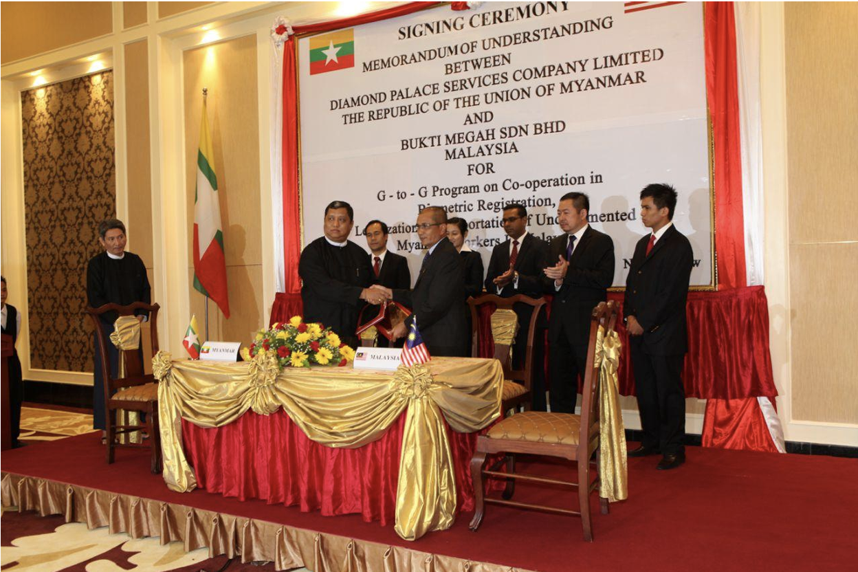 Biometric consular system demonstration to a government delegation
